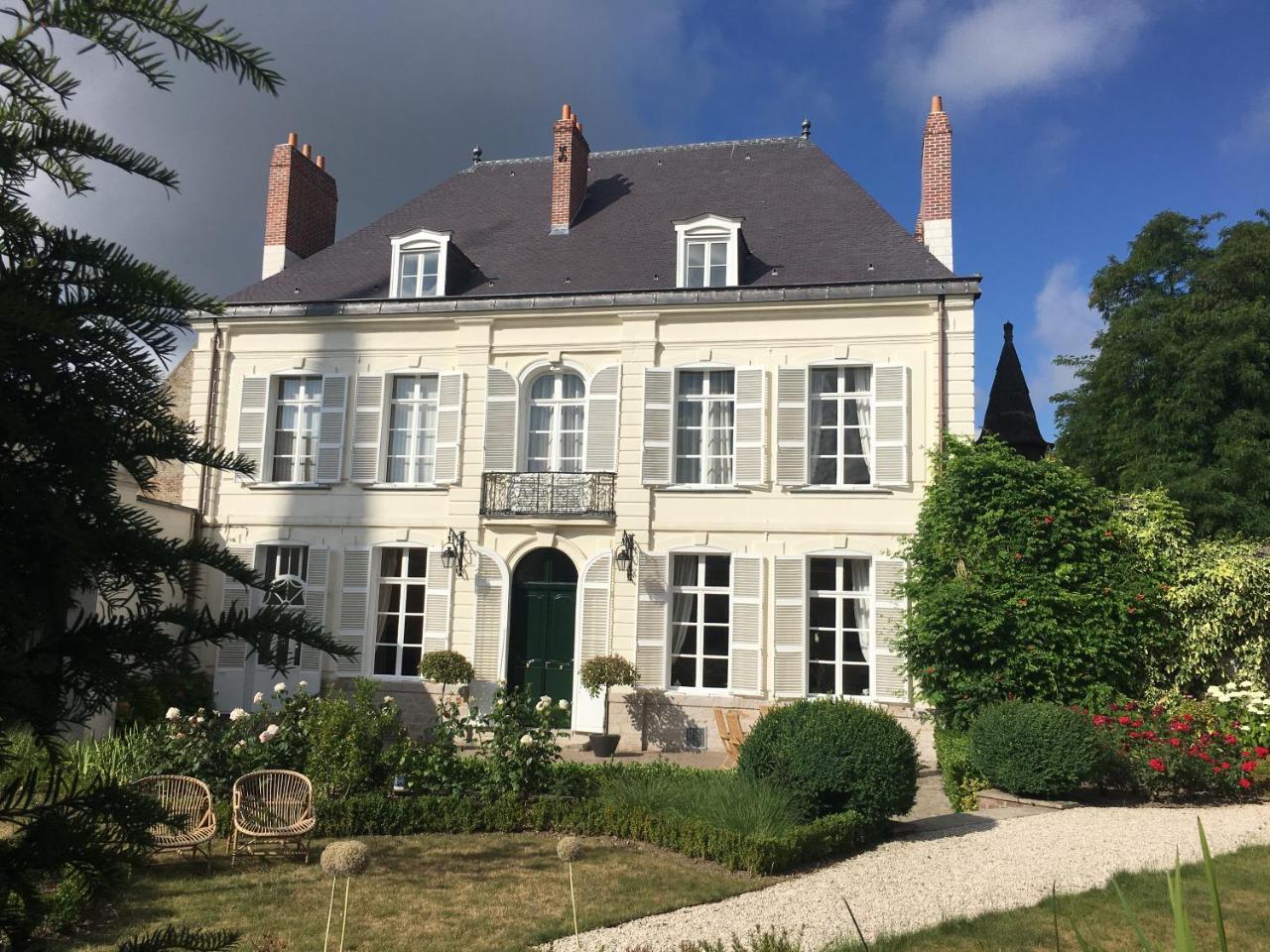 アラス Entre Cour Et Jardin Bed & Breakfast エクステリア 写真
